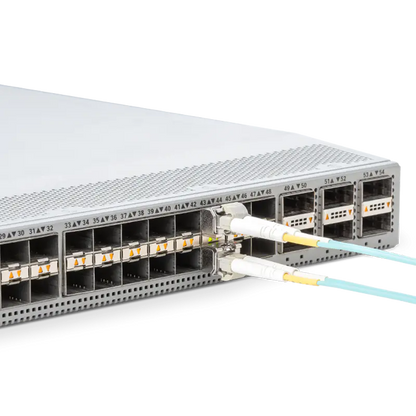 Broadcom Compatible 25GBASE-SR SFP28 850nm 70m (OM3) /100m (OM4) DOM Duplex LC Transceiver Module for MMF SFPS